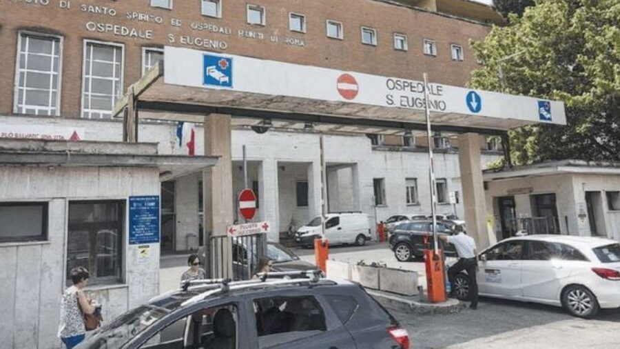 si dà fuoco dopo una lite con la fidanzata: il giovane è gravissimo