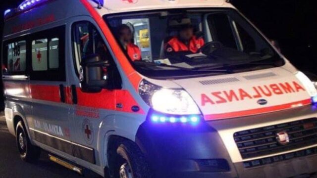 Si stava preparando per andare al matrimonio di sua cugina, poi la tragedia, aveva 20 anni: ora si indaga