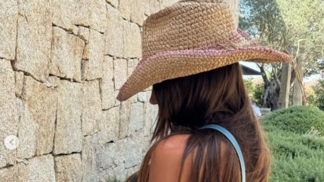 Furto in casa della Vip dopo quello a sua sorella, il padre delle famose costretto ad intervenire: lo sfogo
