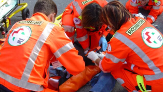 Torna a casa dopo il turno di notte ma succede l’inaspettato, lo schianto è stato fatale: dove e cosa è successo 