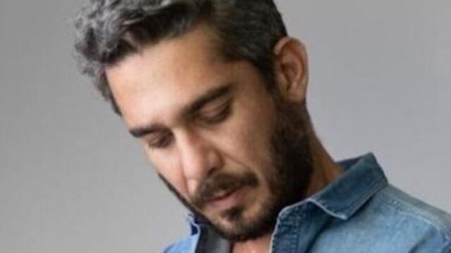 Gravissimo lutto, l’attore è morto dopo un volo di 5 metri dal balcone: la clamorosa scoperta dopo la tragedia 