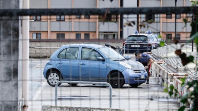 Tragedia a Venezia, bambina di un anno dimenticata in auto, è stata trovata morta dal papà
