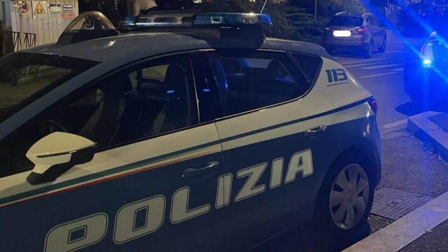 Anziano viene investito mentre attraversava la strada, Ostia