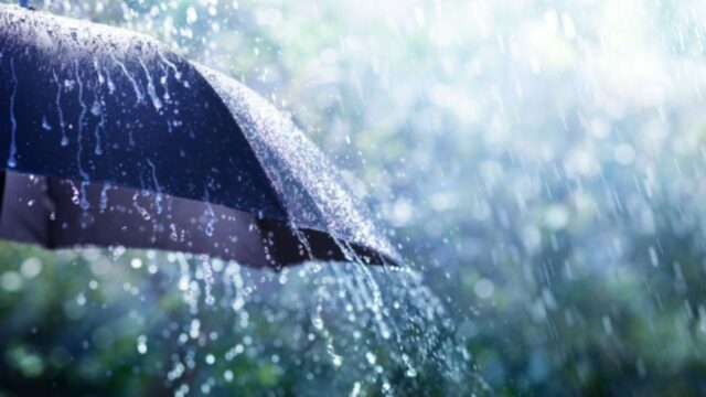 Maltempo in Italia, diramata l’allerta meteo gialla per temporali per la giornata del 27 gennaio: quali regioni sono coinvolte