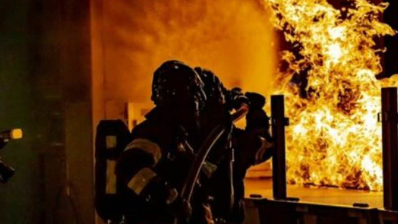 Incendio a Belgrado causa la morte di una famiglia