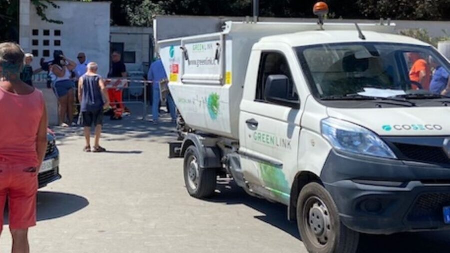 incidente a Bisceglie, uomo anziano viene travolto dal camion