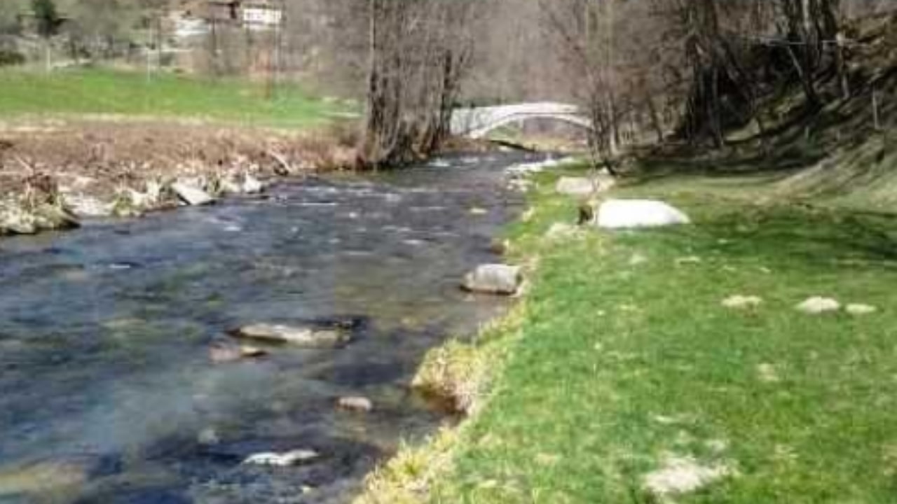 Ragazzo risulta disperso dopo un bagno nel Torrente Agogna