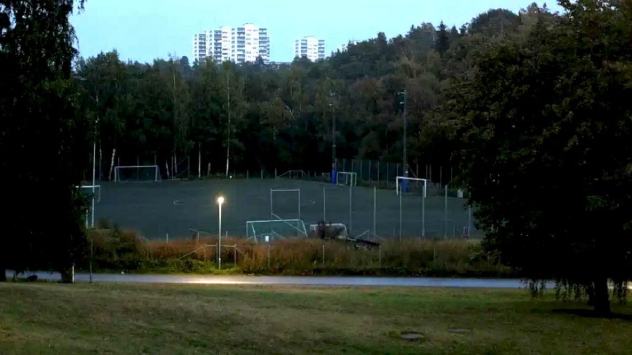 incidente in Svezia: fulmine si abbatte u di un campo di calcio