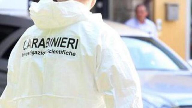 Va a trovare la madre e fa una tragica scoperta, si cerca ora l’altro figlio. Dove e cosa è successo
