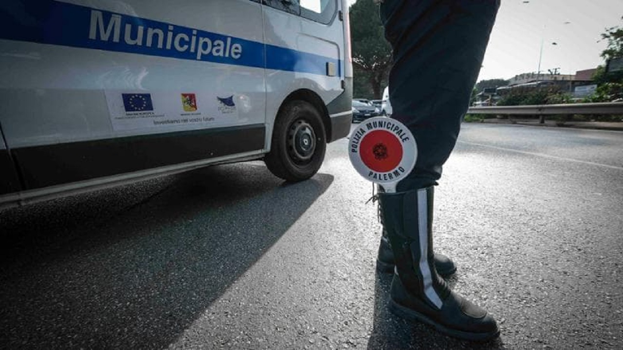 indaga la polizia