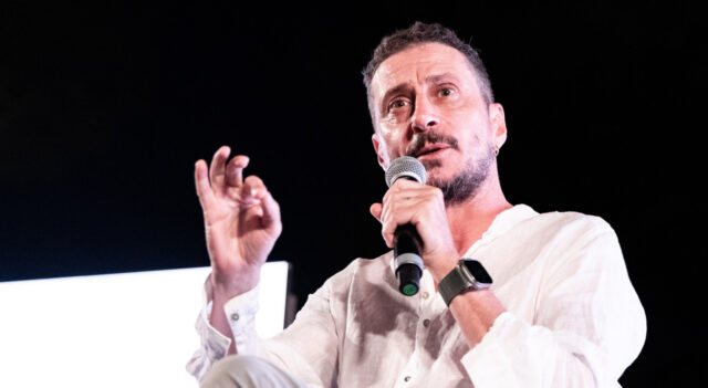 “Mi hai insegnato ad amare” gravissimo lutto per l’amato attore: se ne va un pezzo di lui