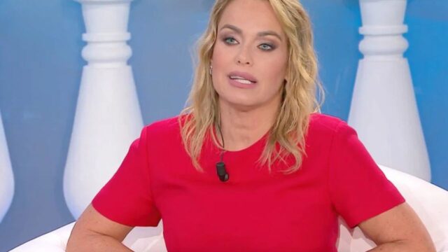 “Tradito con un chirurgo” spunta il nome del presunto amante medico di Sonia Bruganelli: è l’ex della famosissima
