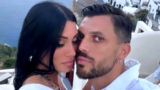 “Ci siamo lasciati” Fine dell’amore tra la coppia Vip: l’annuncio arrivato poco fa 