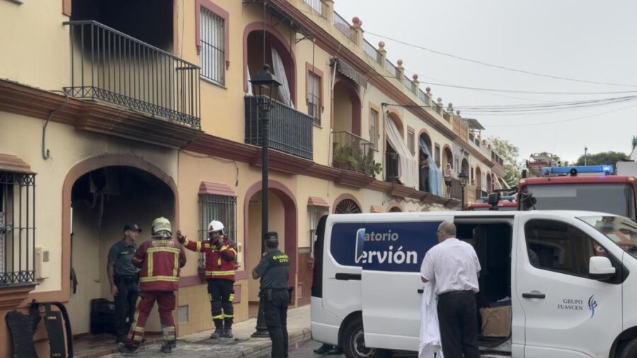 incendio uccide una famiglia