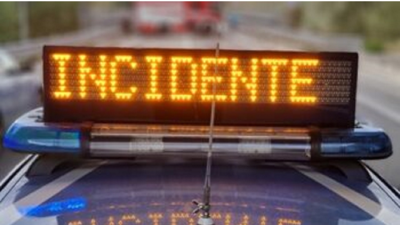 carabinieri sul luogo dell'incidente