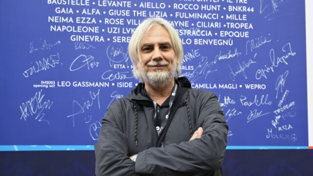 Improvviso lutto nel mondo della musica, il cantautore scomparso a 59 anni: ieri l’ultima apparizione in tv