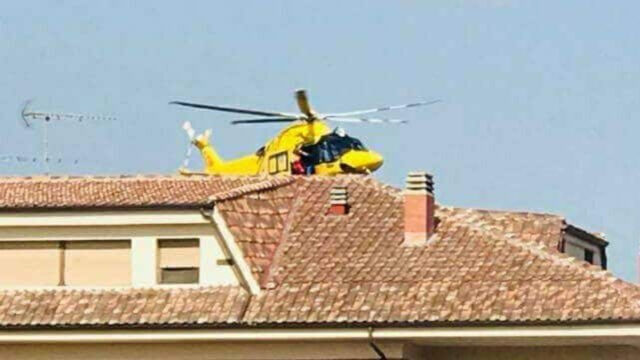 Drammatico incidente sul lavoro, operai cadono da un’altezza di 6 metri: il bilancio è drammatico