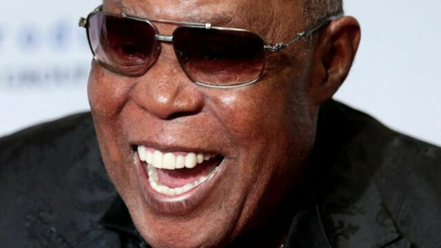Gravissimo lutto nella musica, morto l’amatissimo artista: il triste annuncio 