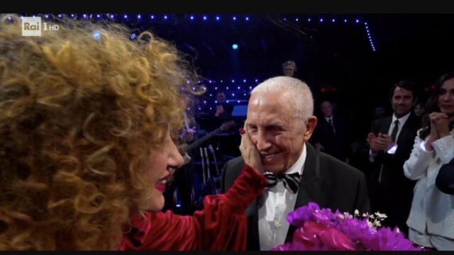 “Ha commosso tutti” chi era l’uomo tra il pubblico a cui Marcella Bella ha dedicato il brano delle cover