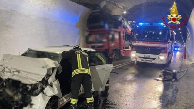 Tragico incidente in galleria, il violento scontro è stato fatale, è morto sul colpo: dove e cosa è successo