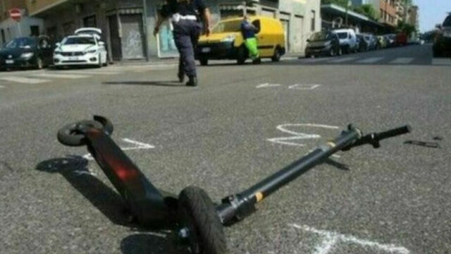 Cade dal monopattino durante una passeggiata, la situazione è molto seria: dove e cosa è successo