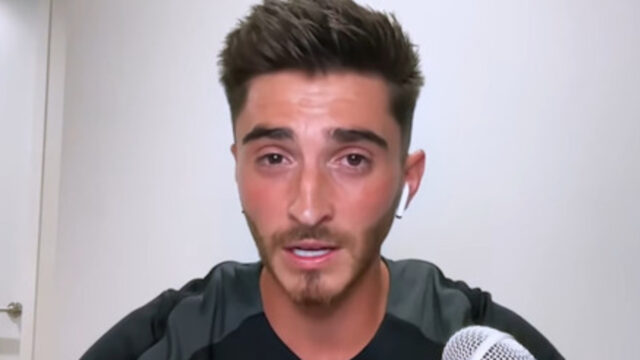 “Sono contento di averlo fatto” il famosissimo calciatore parla del coming out, ma purtroppo le conseguenze sono arrivate
