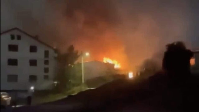 Spaventoso incendio causa la morte di più di 50 persone e moltissimi feriti, un bilancio disastroso: dove e cosa è successo 