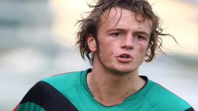 Grave lutto nel mondo del calcio: l’atleta se ne è andato a 35 anni per una malattia incurabile