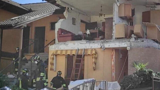 Esplosione in una palazzina, si cercano dispersi sotto le macerie. Dove e cos’è successo