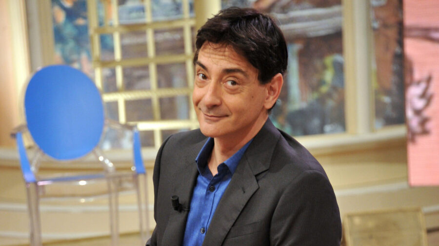 “Grandi occasioni e cambiamenti” Paolo Fox non ha dubbi, i segni fortunati sono tre: l’oroscopo di maggio 2025