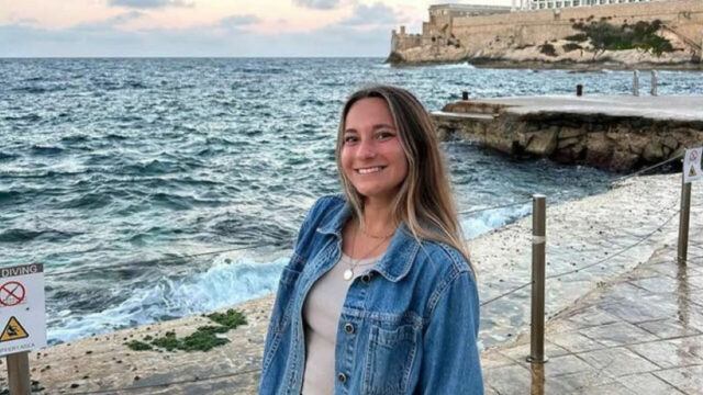 “Loro negano tutto” Anne Tierney morta dopo un panino: cosa emerge sul titolare del locale