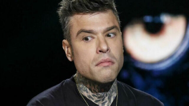 “Beccato a baciare lei” Fedez avvistato con una nuova donna: di chi si tratta