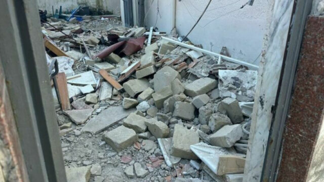 Tragedia durante la grigliata di Pasquetta: cornicione crolla su venti persone. Dove e cos’è successo