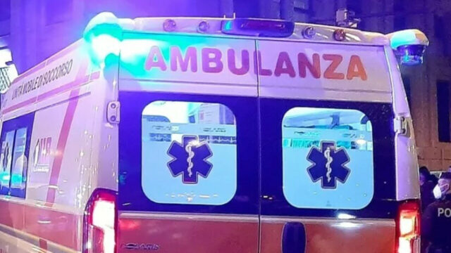 Cadono dal tetto di un casolare abbandonato, il bilancio è straziante: dove e cosa è successo