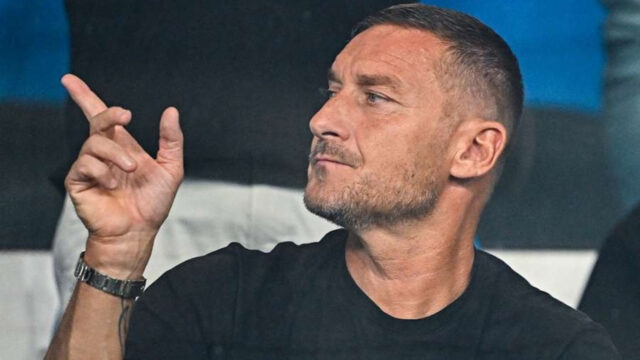 “Lo vedremo proprio lì” Francesco Totti pronto a partecipare al famosissimo programma tv: dove lo vedremo presto