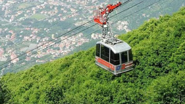 Crollo funivia Monte Faito, il sindaco di Castellammare di Stabia rompe il silenzio: le dichiarazioni rilasciate