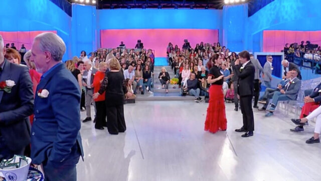 “È scattato l’amore” Uomini e Donne, Gemma trova finalmente la felicità proprio con lui
