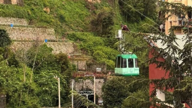 Tragedia, si stacca il cavo della funivia, il bilancio è grave: dove e cosa è successo