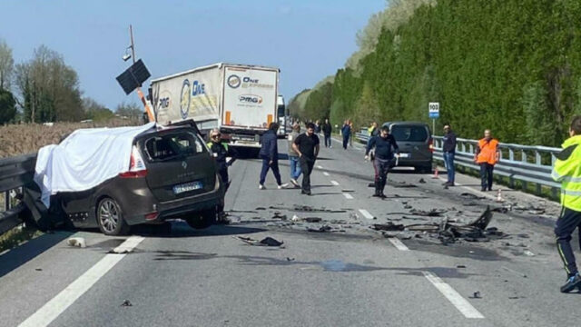Spaventoso scontro tra auto e tir, il bilancio è disastroso: dove e cosa è successo