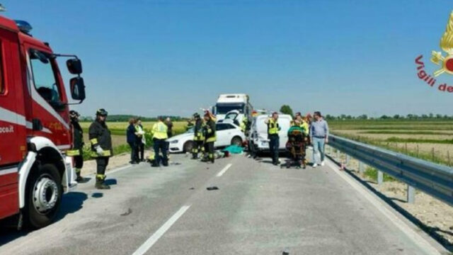 Incidente mortale coinvolge più mezzi, traffico in tilt e soccorsi sul posto: dove e cosa è successo 