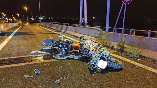 Spaventoso incidente tra due moto, il bilancio è gravissimo: dove e cosa è successo
