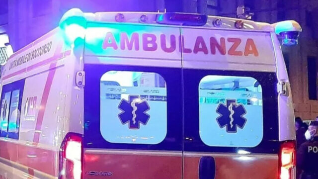14enne precipita dalla finestra di un terzo piano, la tragedia davanti agli occhi della mamma: dove e cosa è successo
