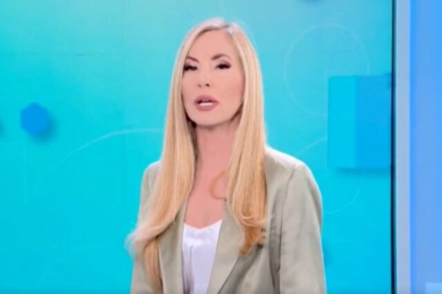 “Un lutto tremendo” Federica Panicucci interrompe la trasmissione e dà la bruttissima notizia in diretta