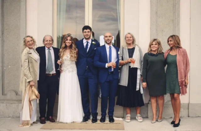 “C’era anche lei” spunta una foto del matrimonio di Stefania Cappa: la famosissima era presente, svelato il motivo