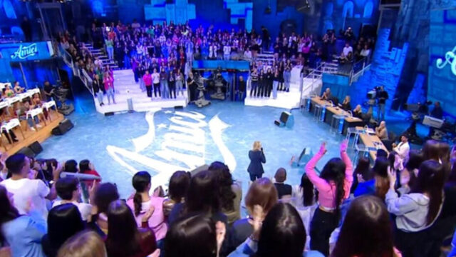 “Ci sposiamo, siamo più forti di tutto” l’annuncio dell’ex di Amici emoziona i fan