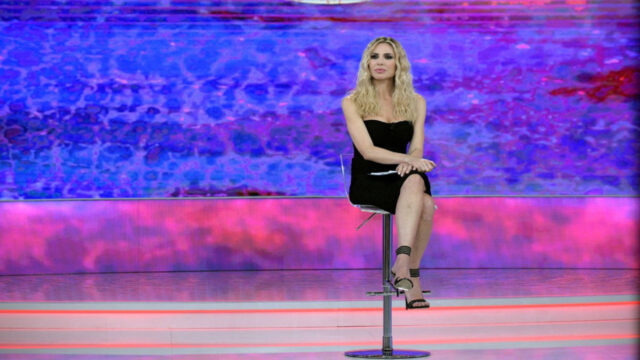 “Smacco per Ilary Blasi” La decisione di Mediaset su The Couple spiazza, al suo posto lei