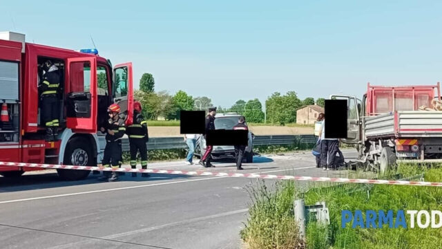 Grave schianto sulla provinciale, morto un uomo: aveva appena tentato di uccidere la moglie. Dove e cos’è successo
