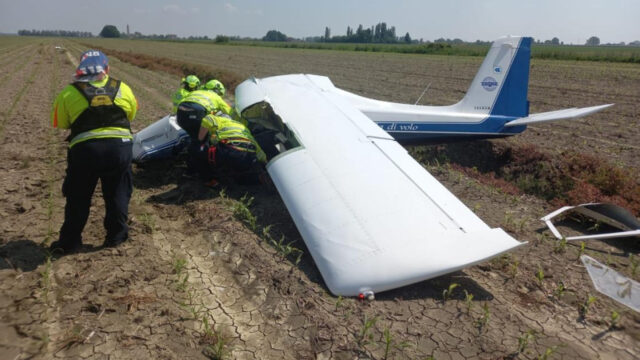 Spaventoso schianto di un ultraleggero, la situazione è molto grave: dove e cosa è successo
