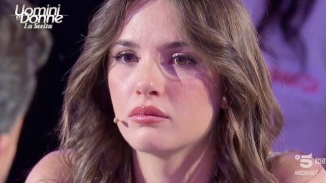 “Hanno tagliato tutto” Uomini e Donne, furiosa lite in studio dopo la scelta di Gianmarco: cosa è successo