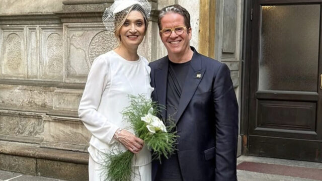 “Dopo 15 anni siamo ancora qui” l’amata coppia rinnova le promesse, commozione e dolcezza per i Vip